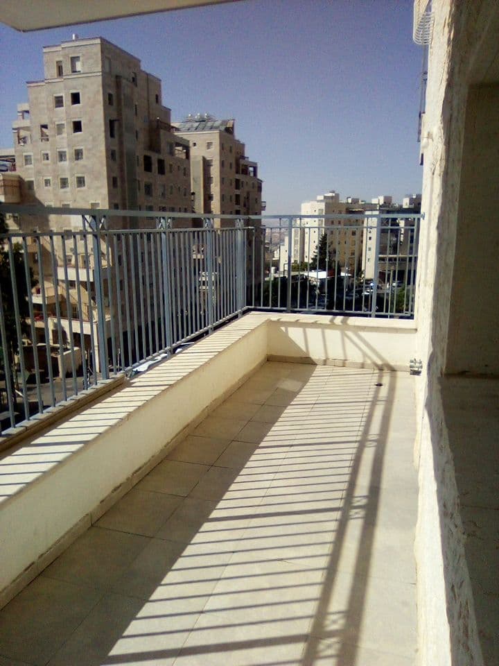 Modern and spacious 2 bedroom rental in the Heart of Romema!!