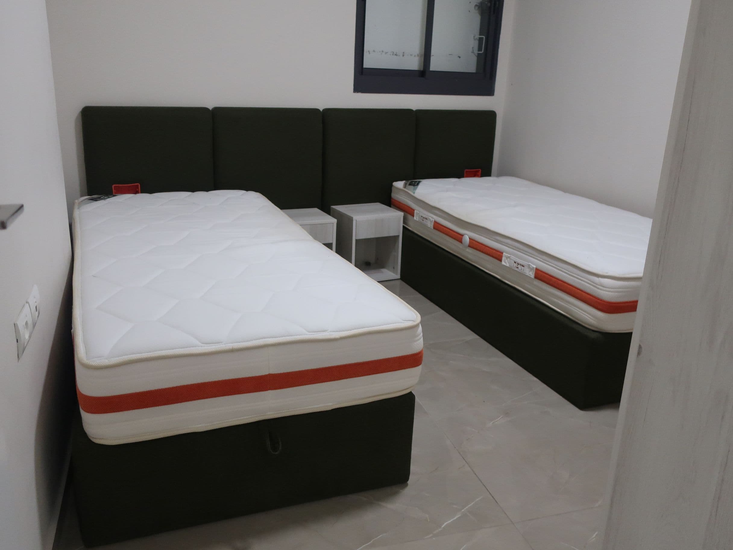 Beautiful, clean and modern 1 Bedroom apartment