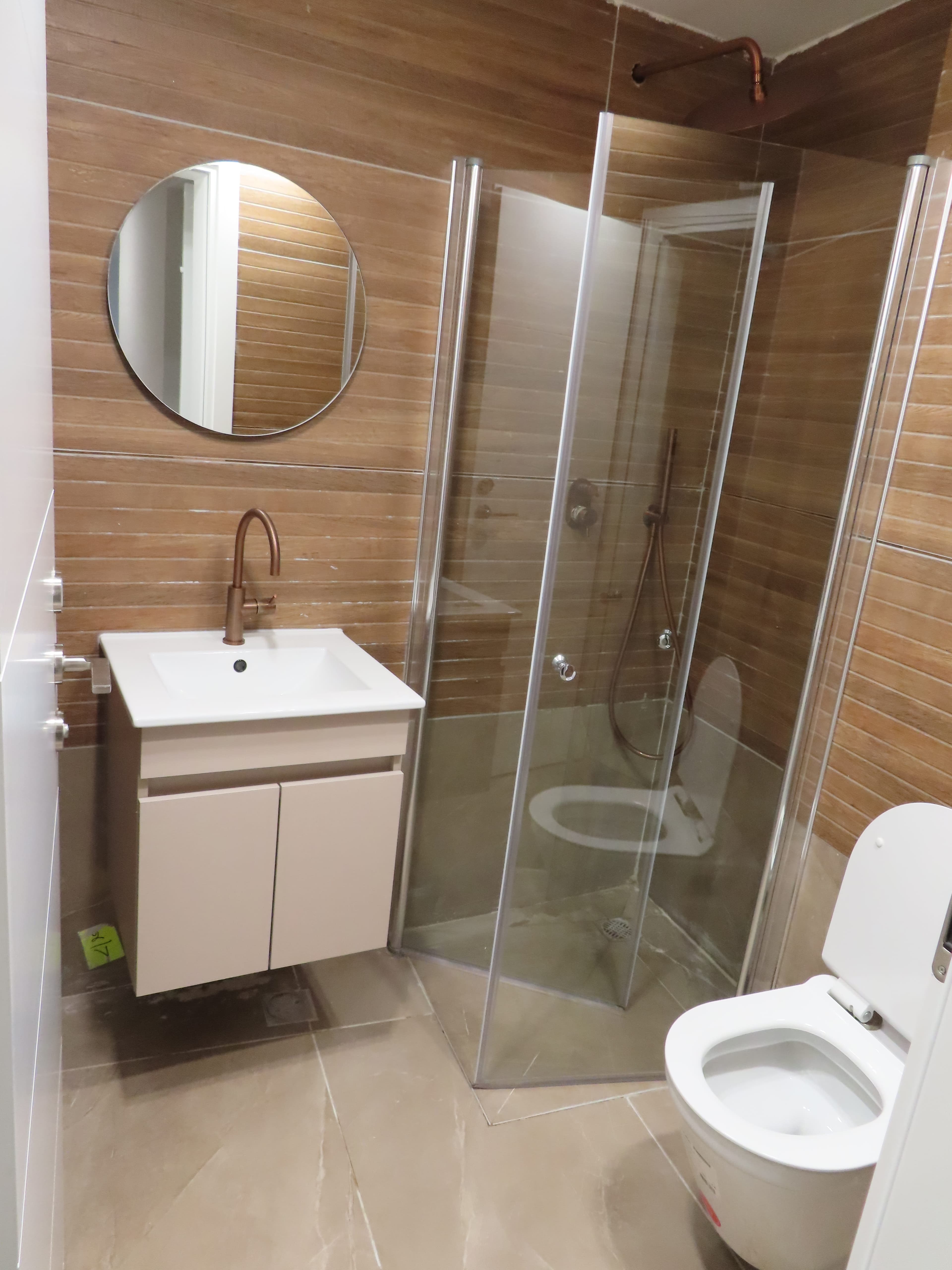 Brand New Spacious 1 Br in Mekor Baruch