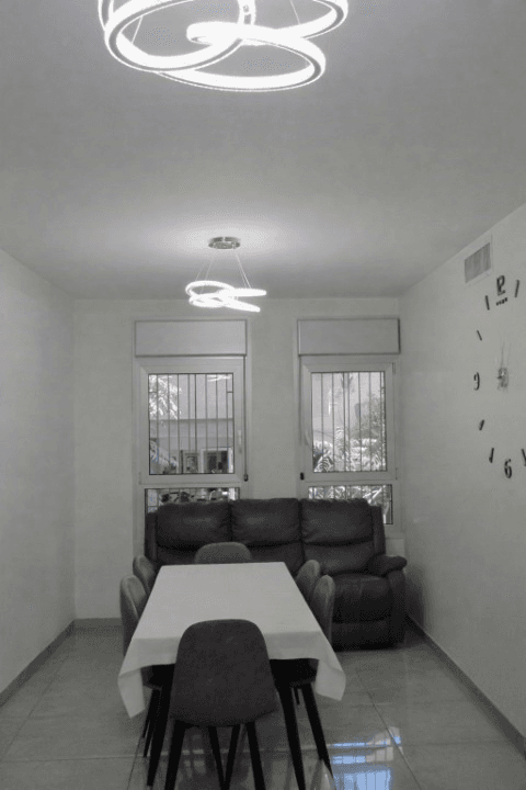 Beautiful 2 Bedroom Short Term Rental Available For Yom Kippur/Sukkos in Yerushalayim