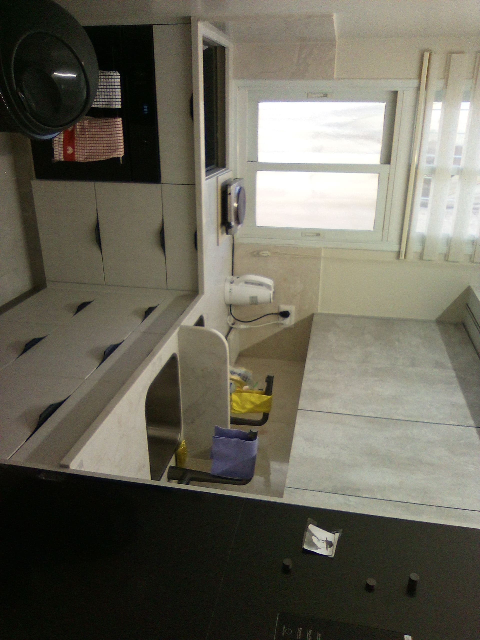 brand new apt in Belz avilble for YK thru Succos