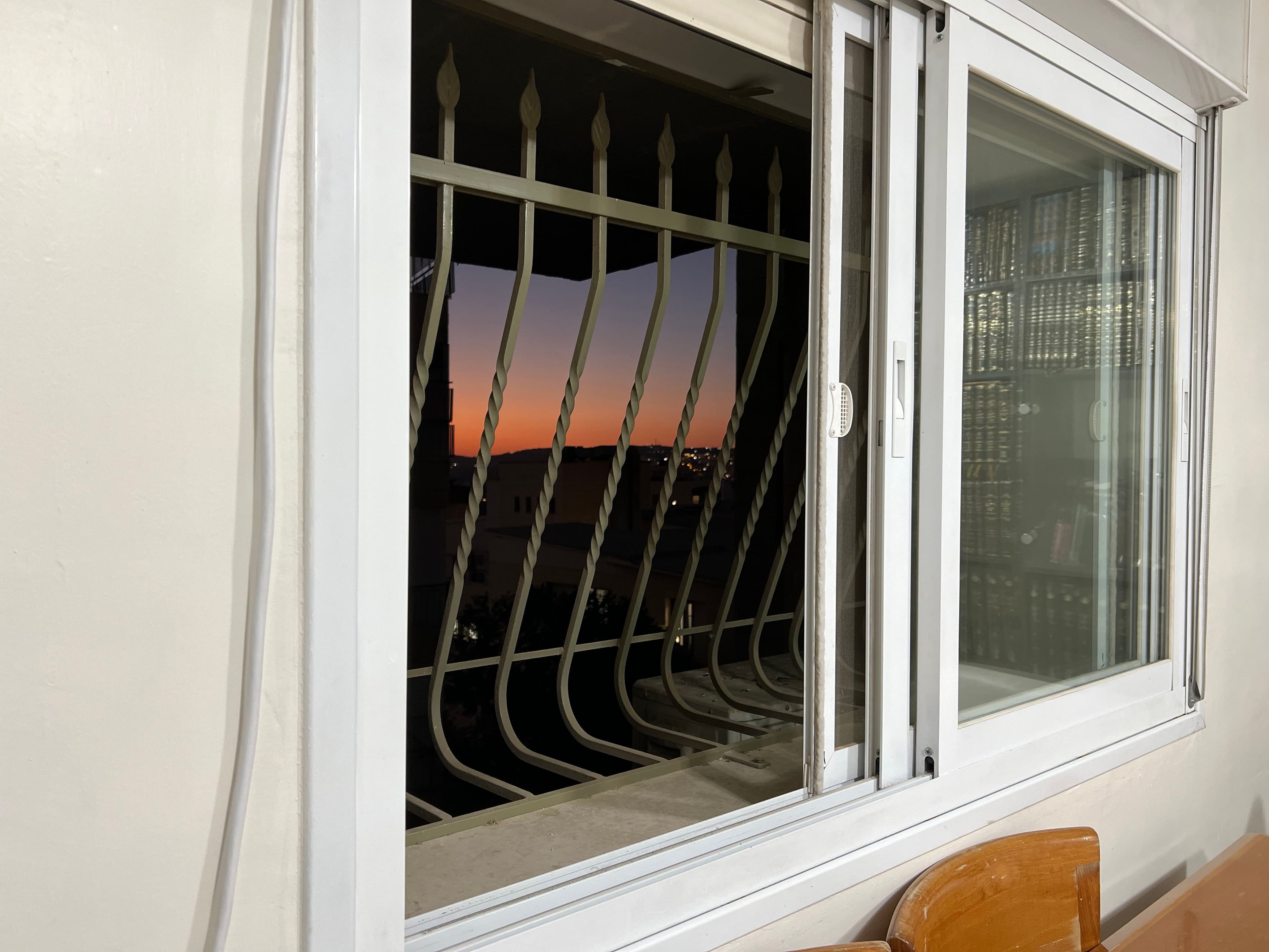 Gorgeous & Spacious apartment in a Prime Location (Belz/Shamgar)