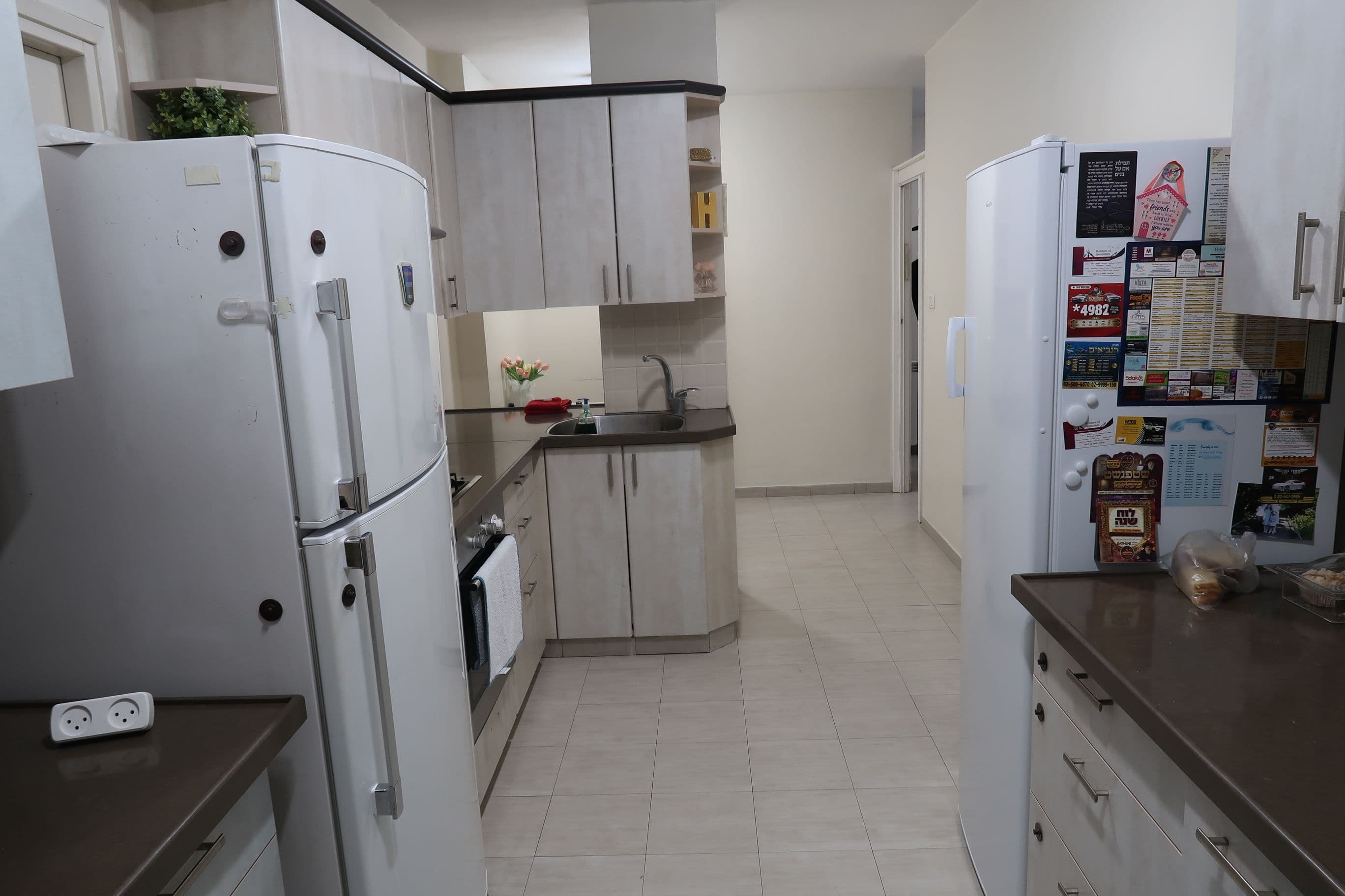 2 bedroom Ezras Torah