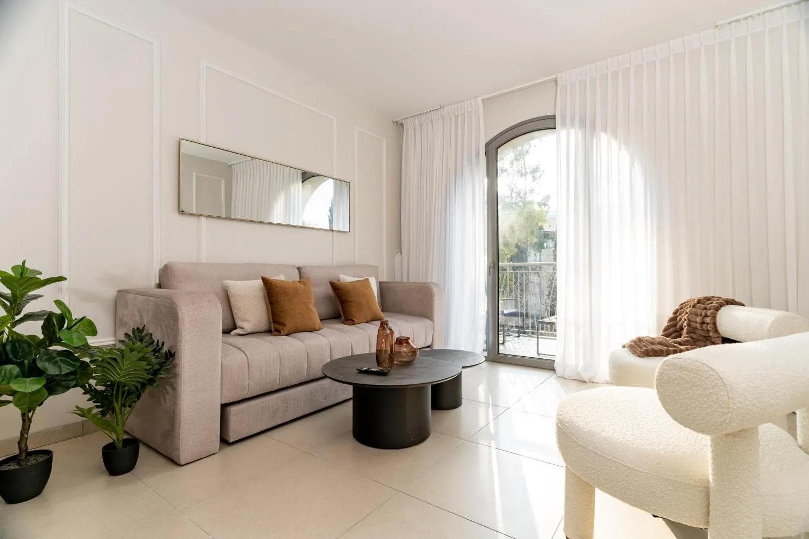 Gorgeous Light-Filled 1BR