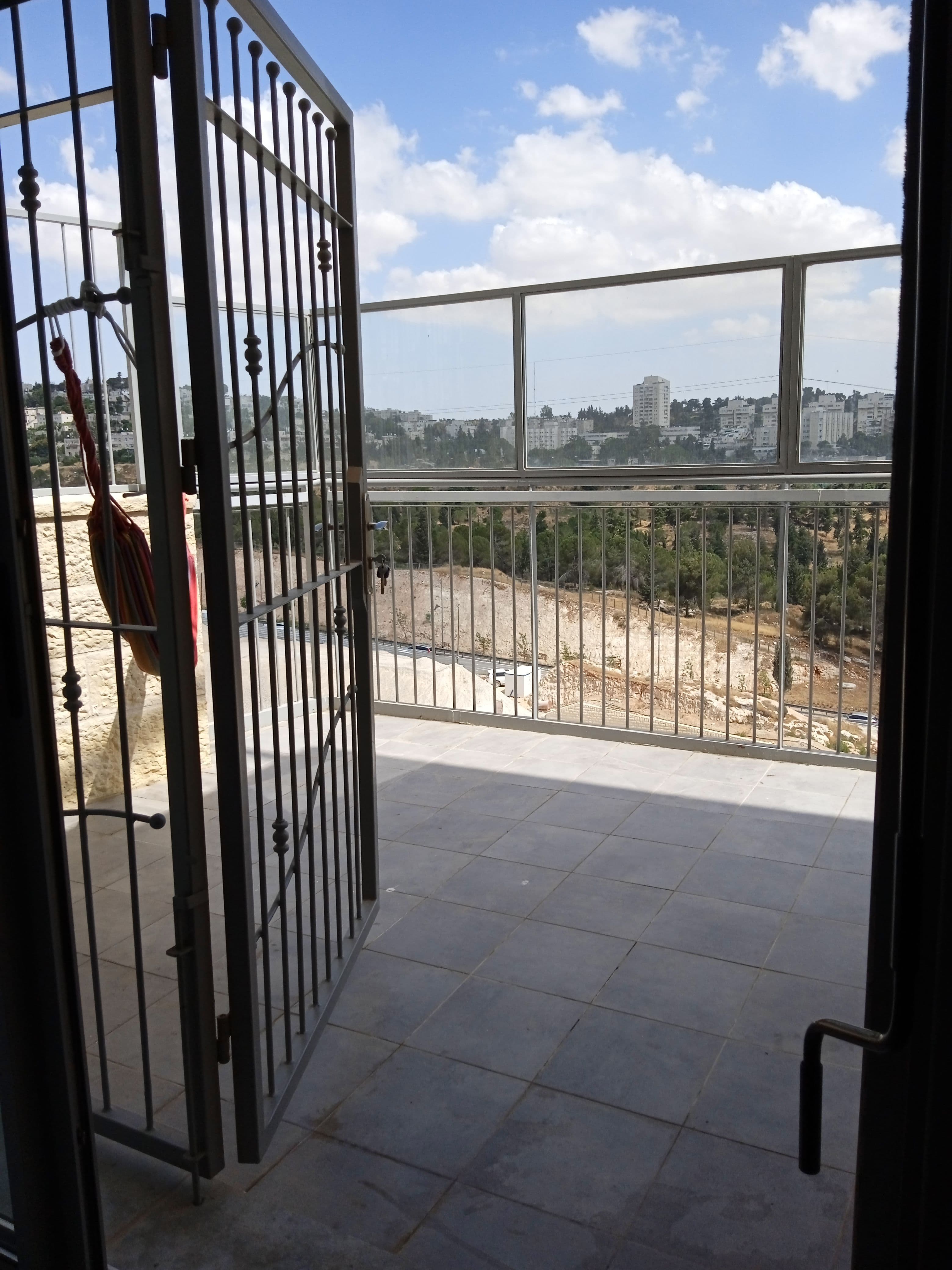 4 bedroom apt in ramat shlomo, jerusalem