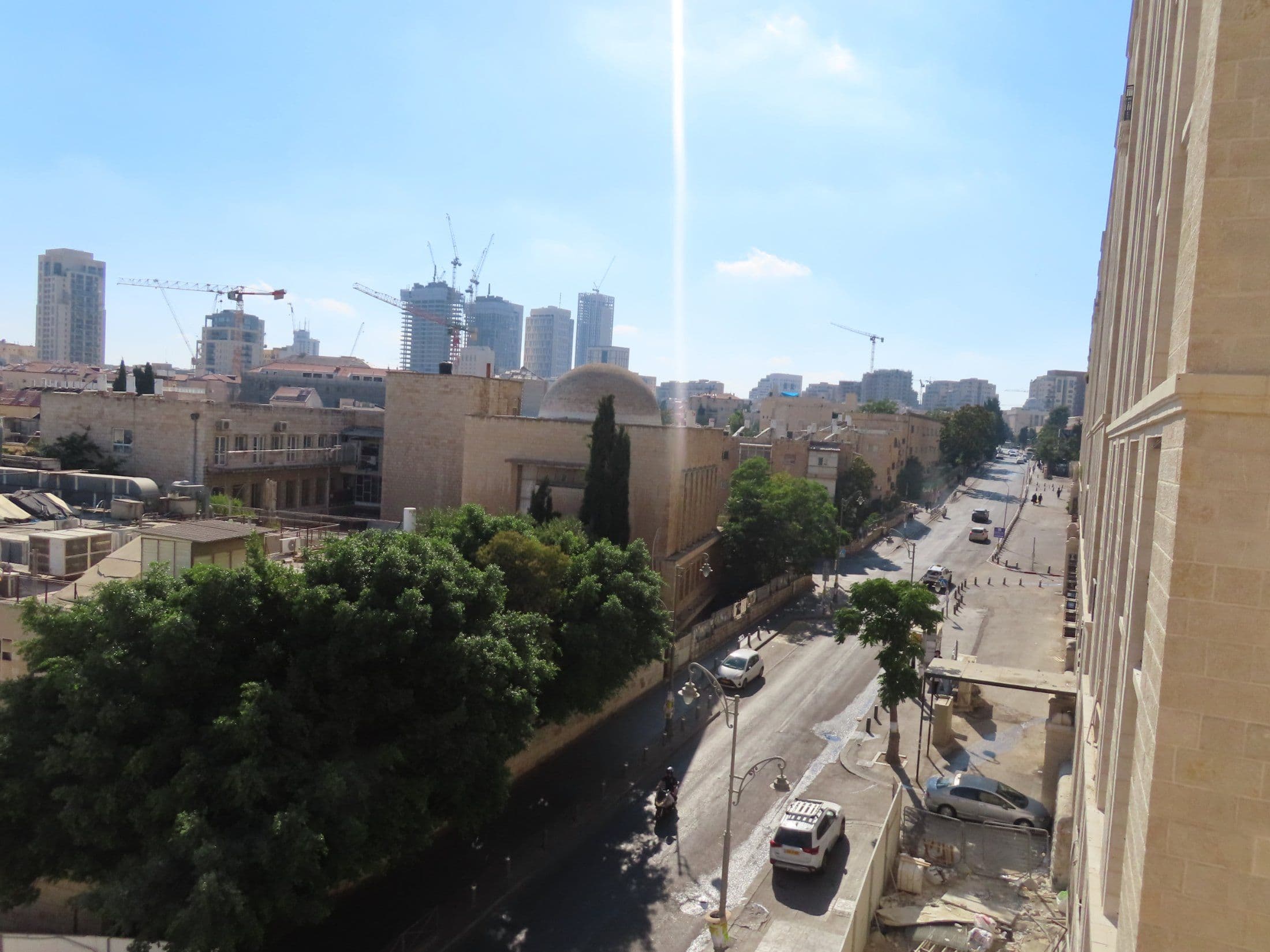 Spacious 2 bedroom apartment in geula